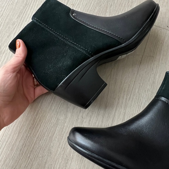Clarks Emily lowboot 7 Elegant Black Ankle Boots - Picture 6 of 6
